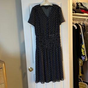 Current Air midi dress, short sleeve, navy and white. Ruched waist, button front